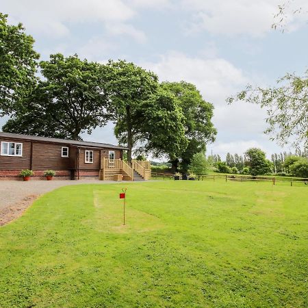 The Log Cabin Tenbury Wells Exterior foto