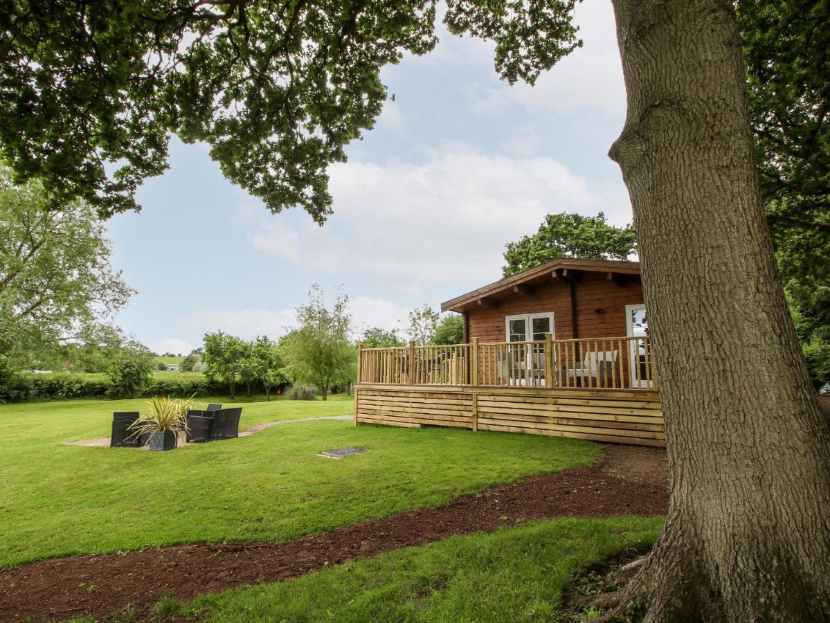 The Log Cabin Tenbury Wells Exterior foto