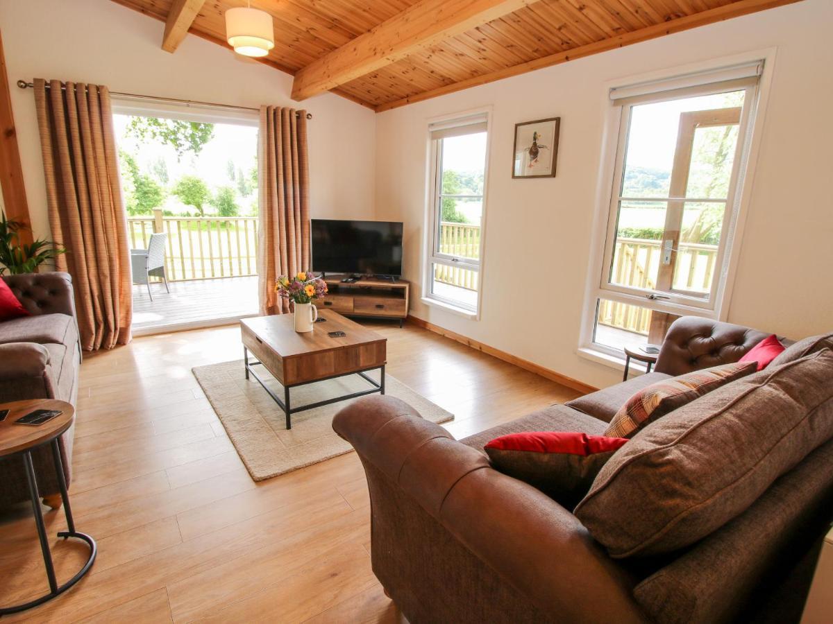 The Log Cabin Tenbury Wells Exterior foto